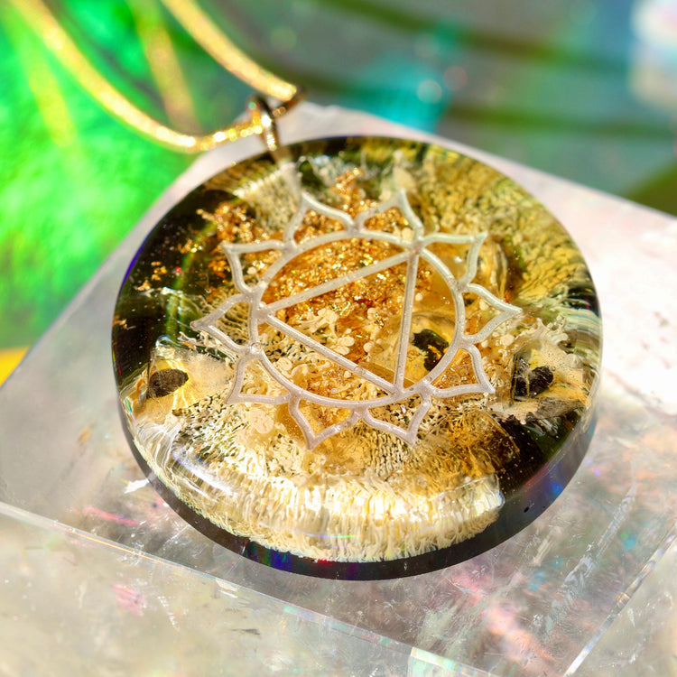 Handmade Orgonite Crystal Necklace – Quartz & Citrine Solar Plexus Chakra Pendant