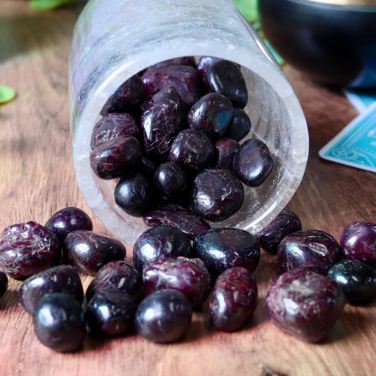 Garnet Tumble Pocket Crystal