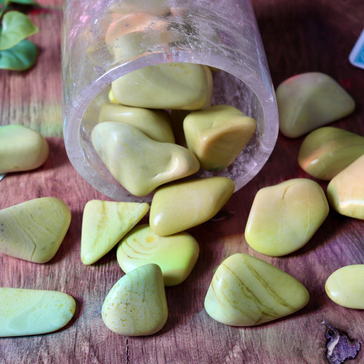 Serpentine Tumble Pocket Crystal