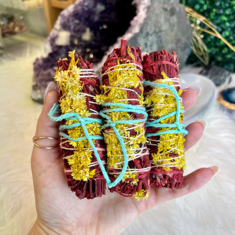 Sage Smudge Stick Bundle for Ceremony, Energy Cleansing, House Blessing & Empath Protection - Dragons Blood, Cinnamon, White Sage, Shasta Sage