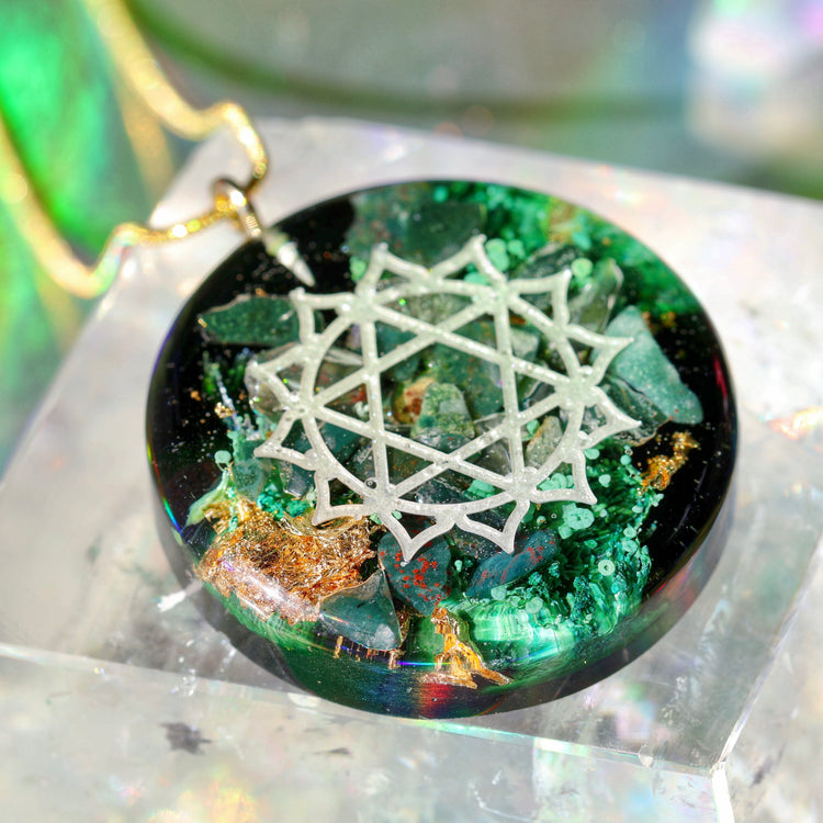 Handmade Orgonite Crystal Necklace – Quartz & Bloodstone Heart Chakra Pendant