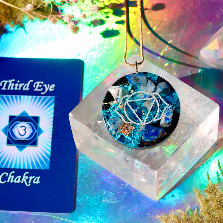 Handmade Orgonite Crystal Necklace – Quartz & Lapis Lazuli Third Eye Chakra Pendant