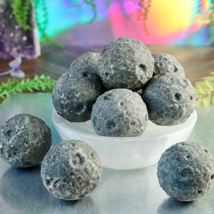 UV Reactive Yooperlite Crystal Moon Carving