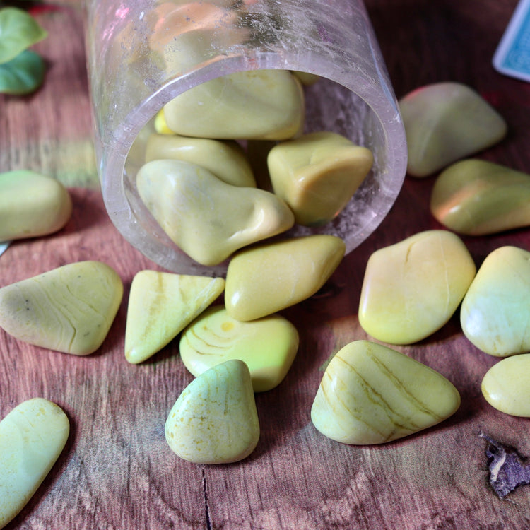 Serpentine Tumble Pocket Crystal